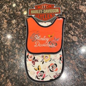 Harley-Davidson Baby Girl bib and burp rag set NWT